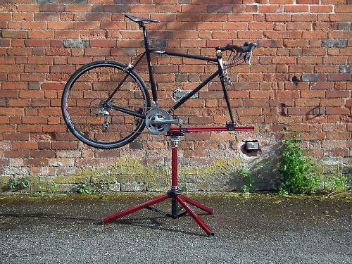 Sprint bike shop repair stand